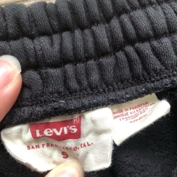 Levi's Black Sweatpants Elastic Cuffs Relaxed Fit - Picture 2 of 6